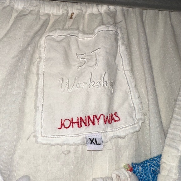 JOHNNY WAS Muna Blouse Tunic White Multi Embroidered Top Rayon - Picture 3 of 3